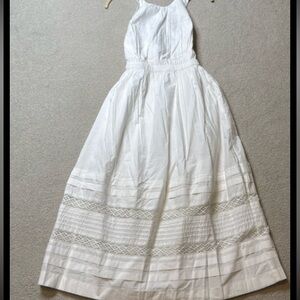 GAP Classic White Garment